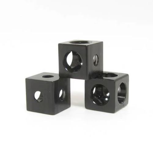 Makerbeam Corner Cube Black - 12 Pieces